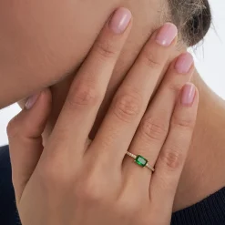 Ring - Green Rectangle