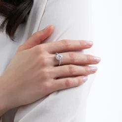 Ring - Oval Cubic Zirkonia